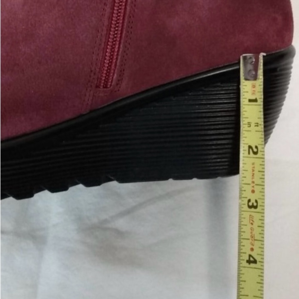 SKECHERS Parallel Ditto Asymmetric Collar Suede Ankle Bootie Burgundy Womens 6 - Picture 12 of 12